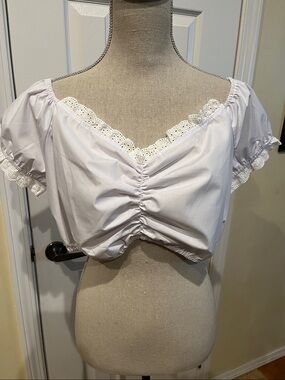 Women’s White Cropped Peasant Top
